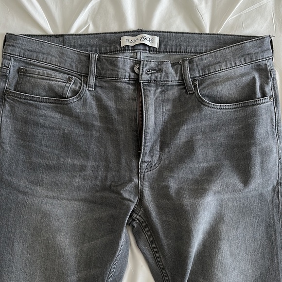 Jos. A. Bank Men’s Jeans 34W 32L - Picture 2 of 6